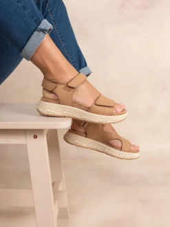 Sandales compensées femme cappucino LOUISIE